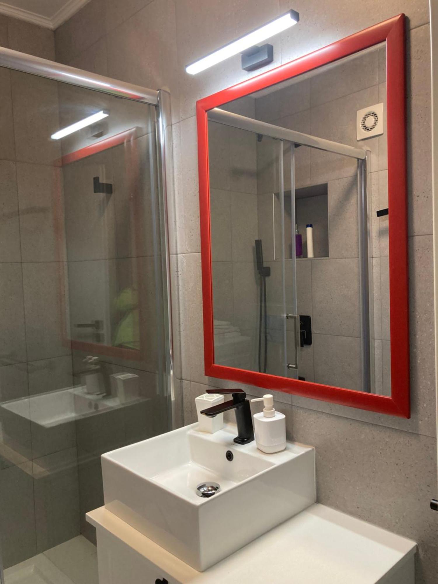 Apartamentul Max, Practic Si Confortabil Oradea Exterior foto